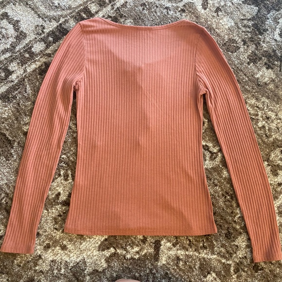 5/$25 Ribbed Long Sleeve Top - Picture 3 of 3